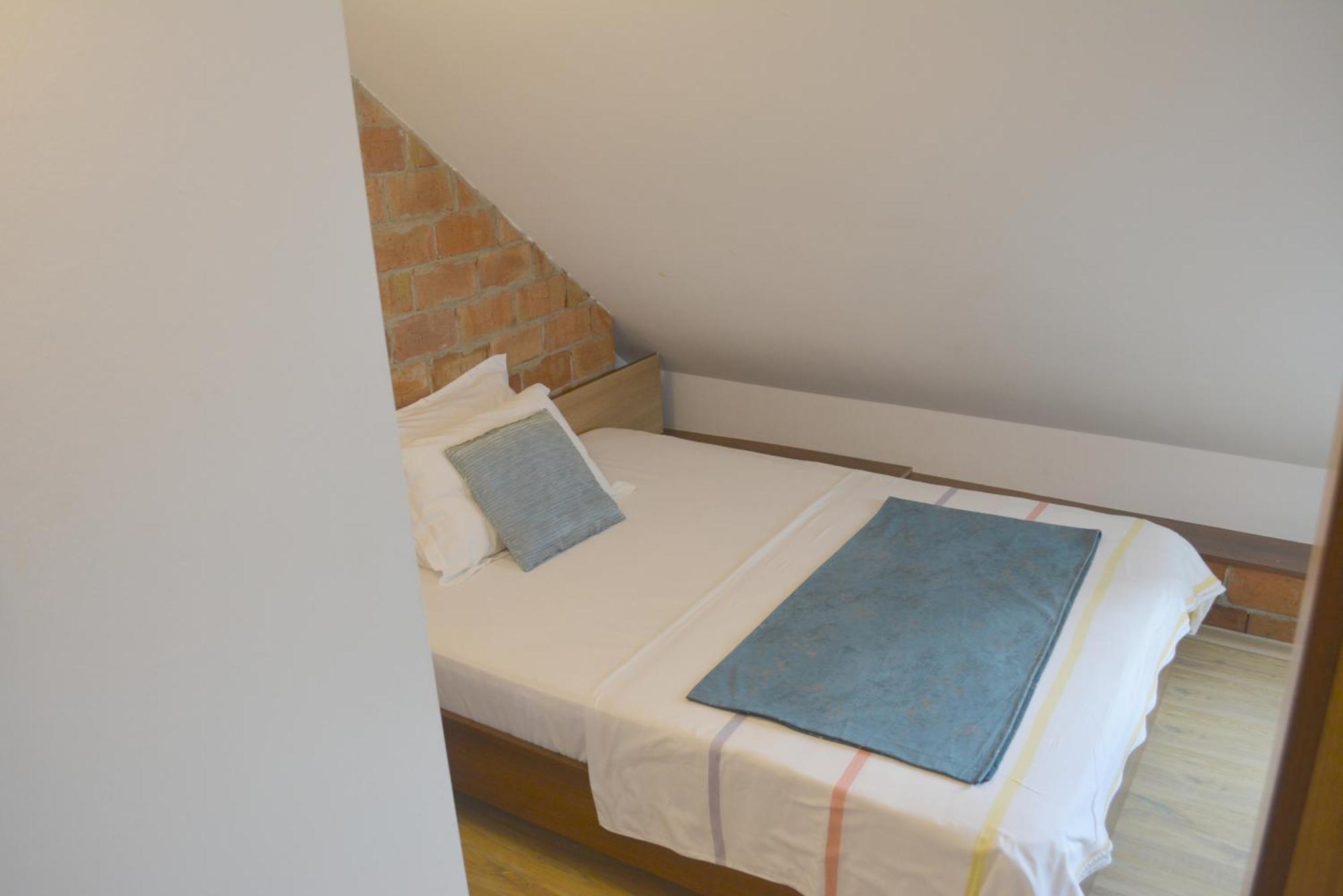 Hotel Colina Restaurant & Events à Bistriţa Chambre photo
