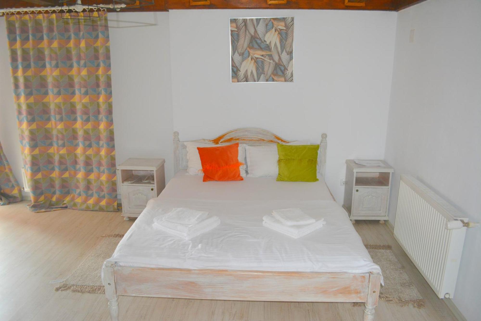 Hotel Colina Restaurant & Events à Bistriţa Chambre photo